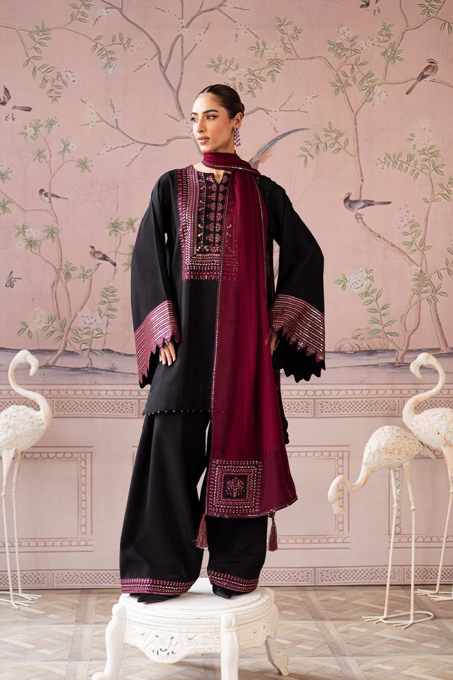 3 Piece Dhanak 2026
Vanya IA-69 Luxury Dhanak 3 Piece Suit