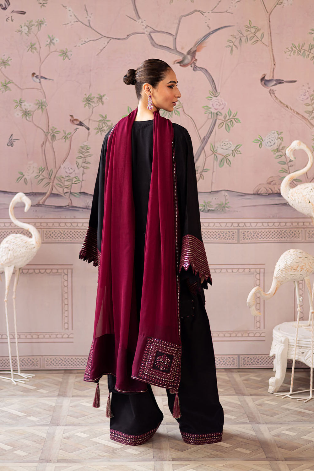 3 Piece Dhanak 2026
Vanya IA-69 Luxury Dhanak 3 Piece Suit