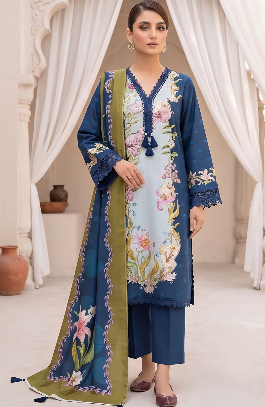 Rukh-e-Zeba Digital Khaddar Bold Print DZN-008