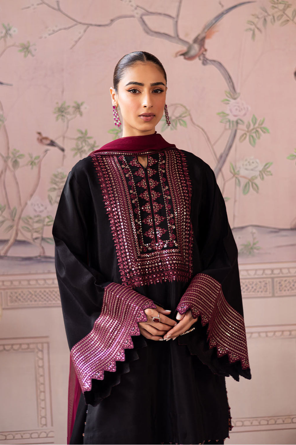 3 Piece Dhanak 2026
Vanya IA-69 Luxury Dhanak 3 Piece Suit