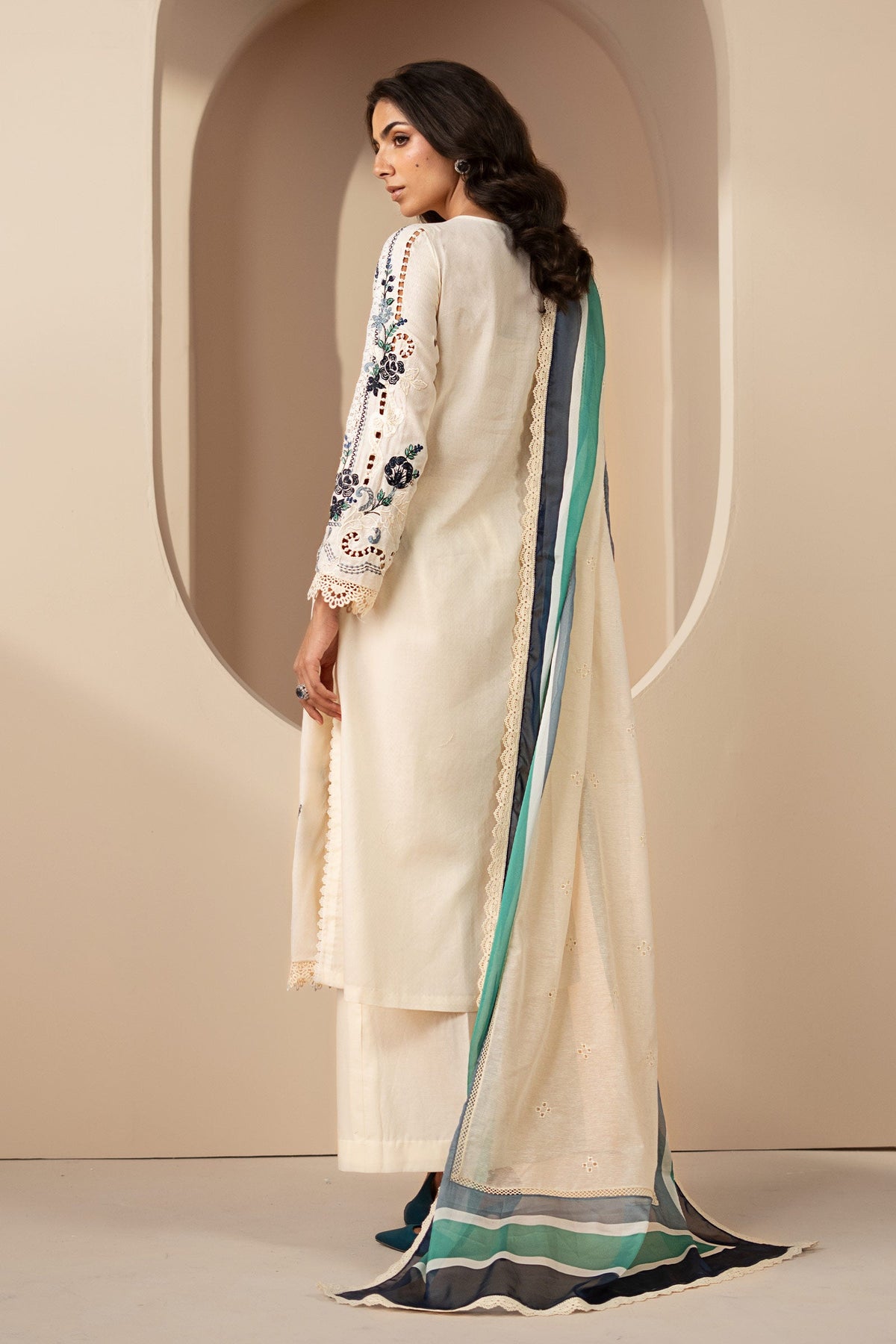 Maria-B 3 Piece Embroidered Dhanak Suit
DS-2609-B-