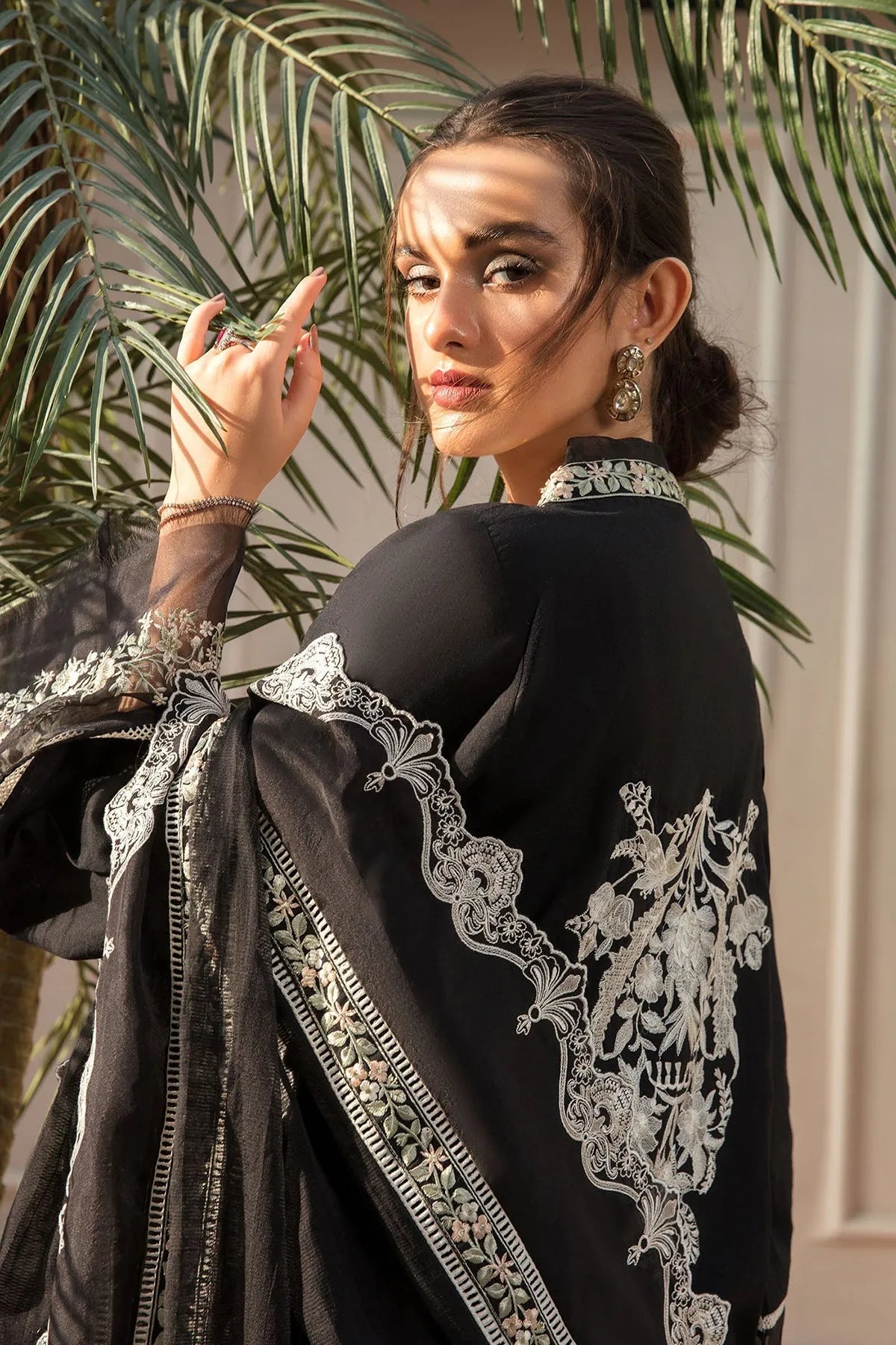 Rubab ZF-S-054 - Luxury Dhanak 3PC Chikenkari Heavy Embroidered Suit |