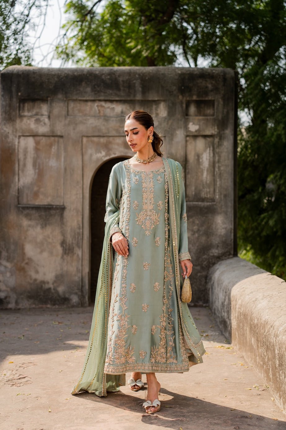 Vintage-Nayab