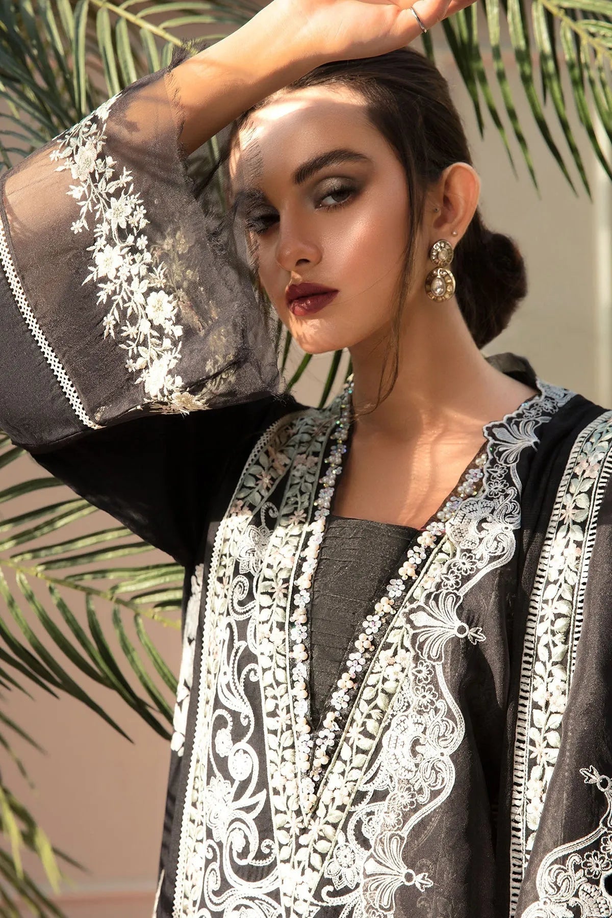 Rubab ZF-S-054 - Luxury Dhanak 3PC Chikenkari Heavy Embroidered Suit |
