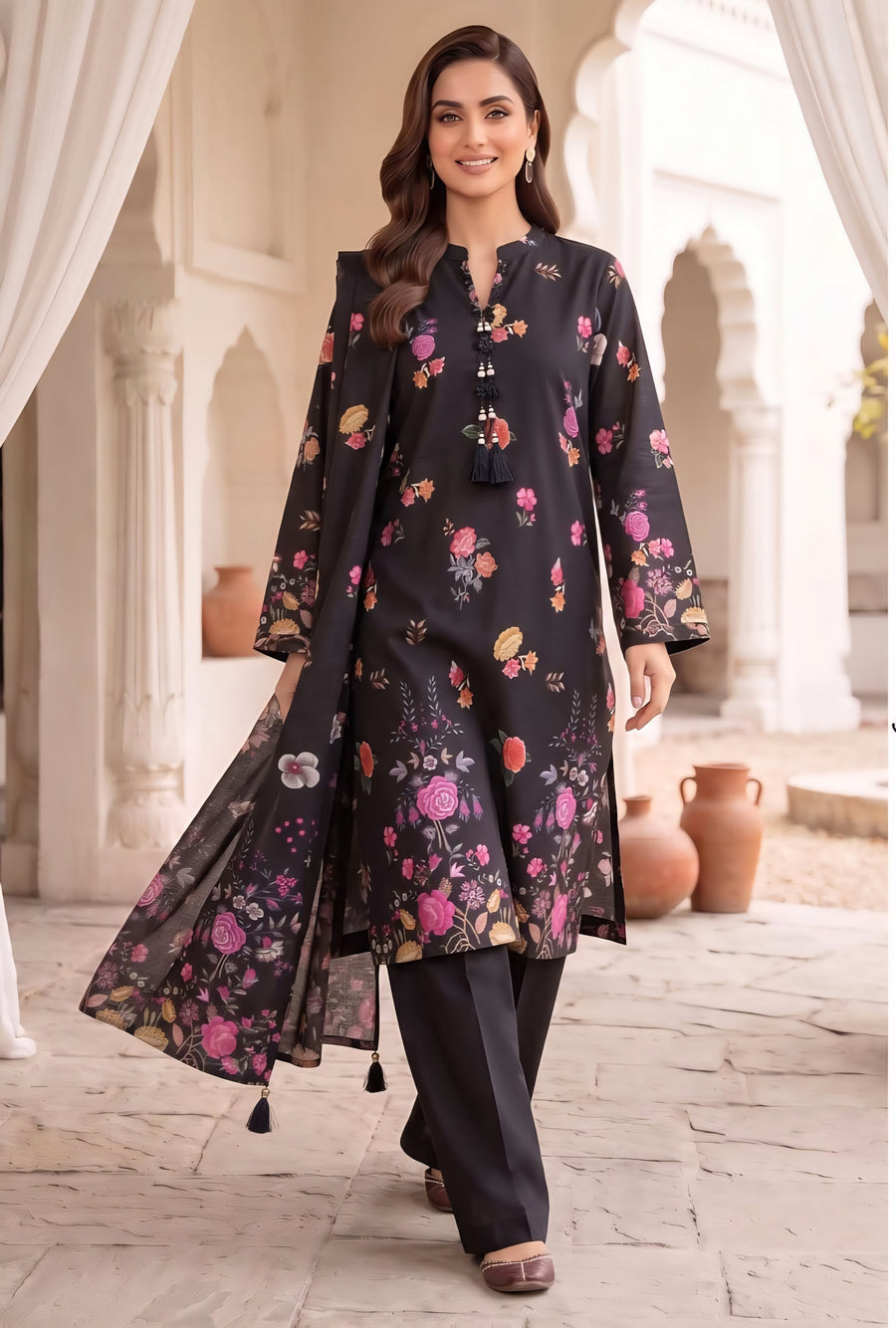 Rukh-e-Zeba Digital Khaddar Bold Print DZN-001
