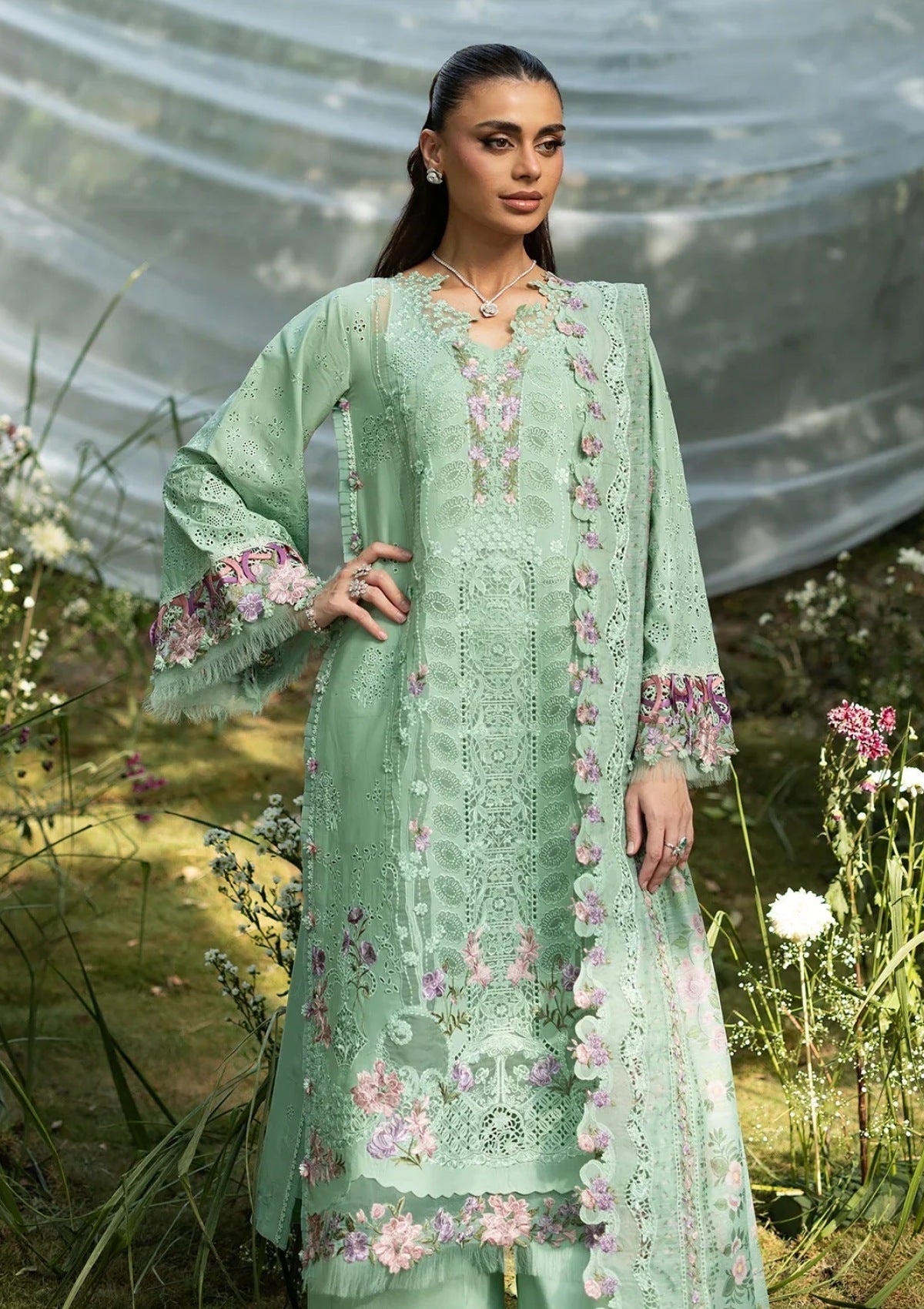 Dhanak - Elaf Premium - Luxury 26 - ELQ#03A - DAISY CHAIN